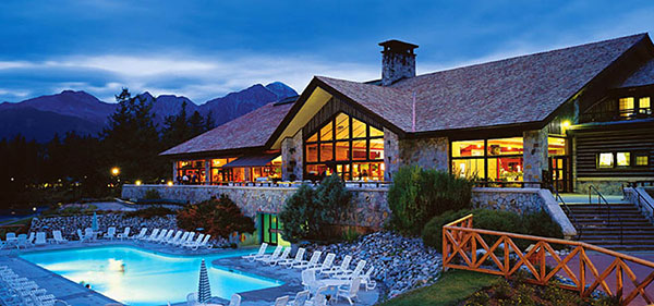 Jasper Park Lodge pool